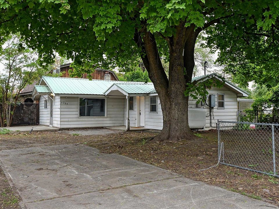 1st image of 209 S Havana St