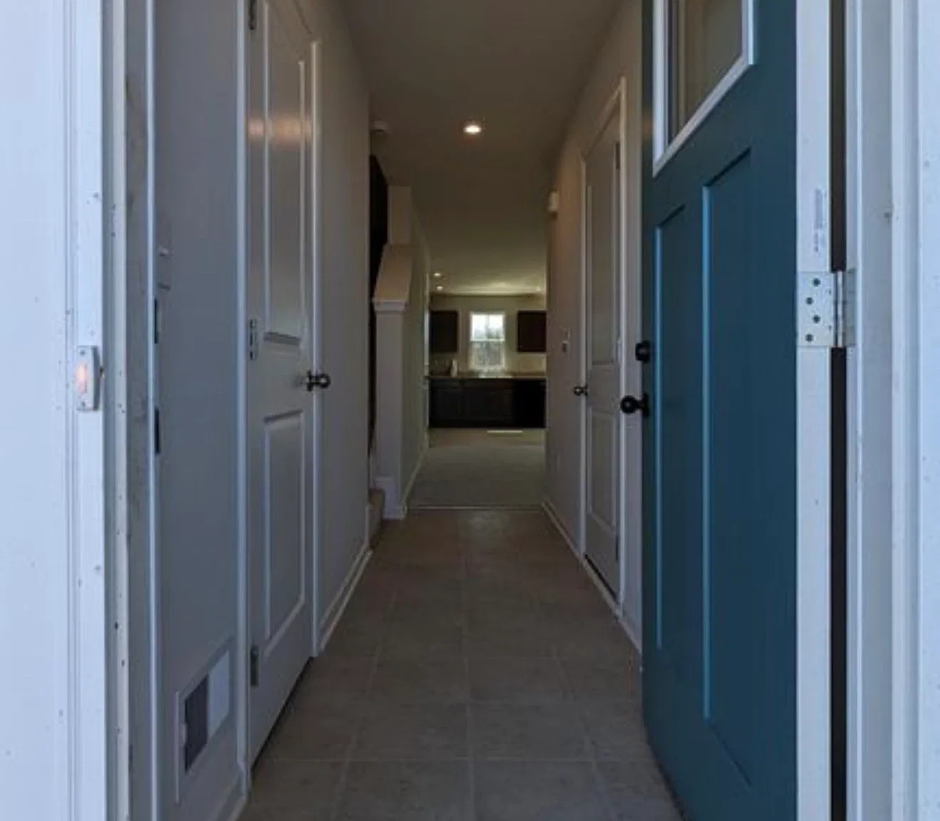 3 bed, 2.5 bath, 1498 sqft, $2,500 — Photo 2