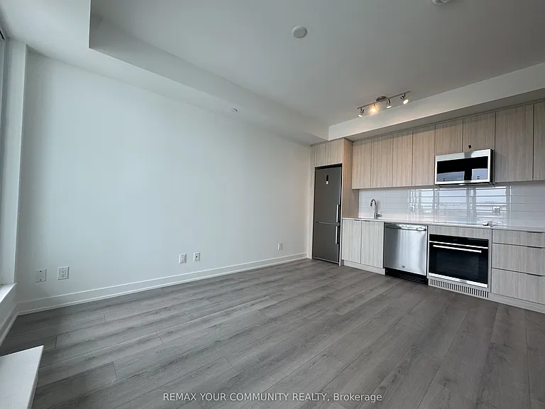 20 Deans Dr #429 — Photo 5