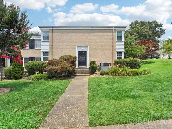 200 Wakefield Dr APT A, Charlotte, NC 28209