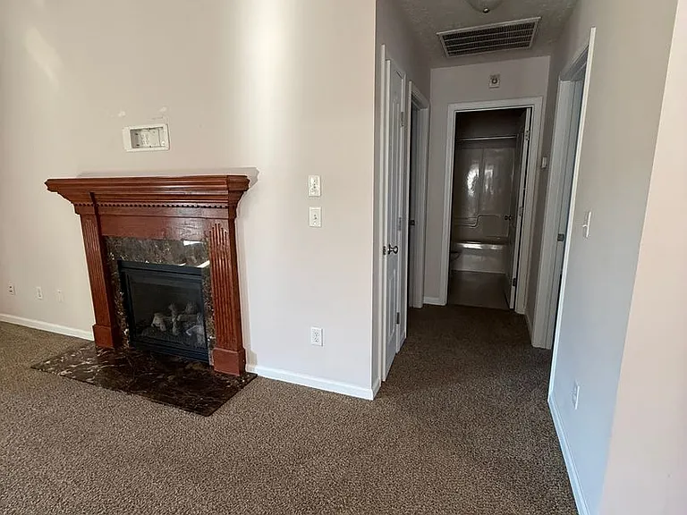 2513 Hunting Bow Dr — Photo 12