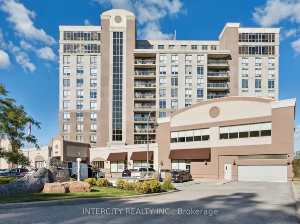 699 Aberdeen Blvd #807, Midland, ON L4R 5P2