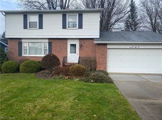7055 Andover Dr, Mentor, OH 44060