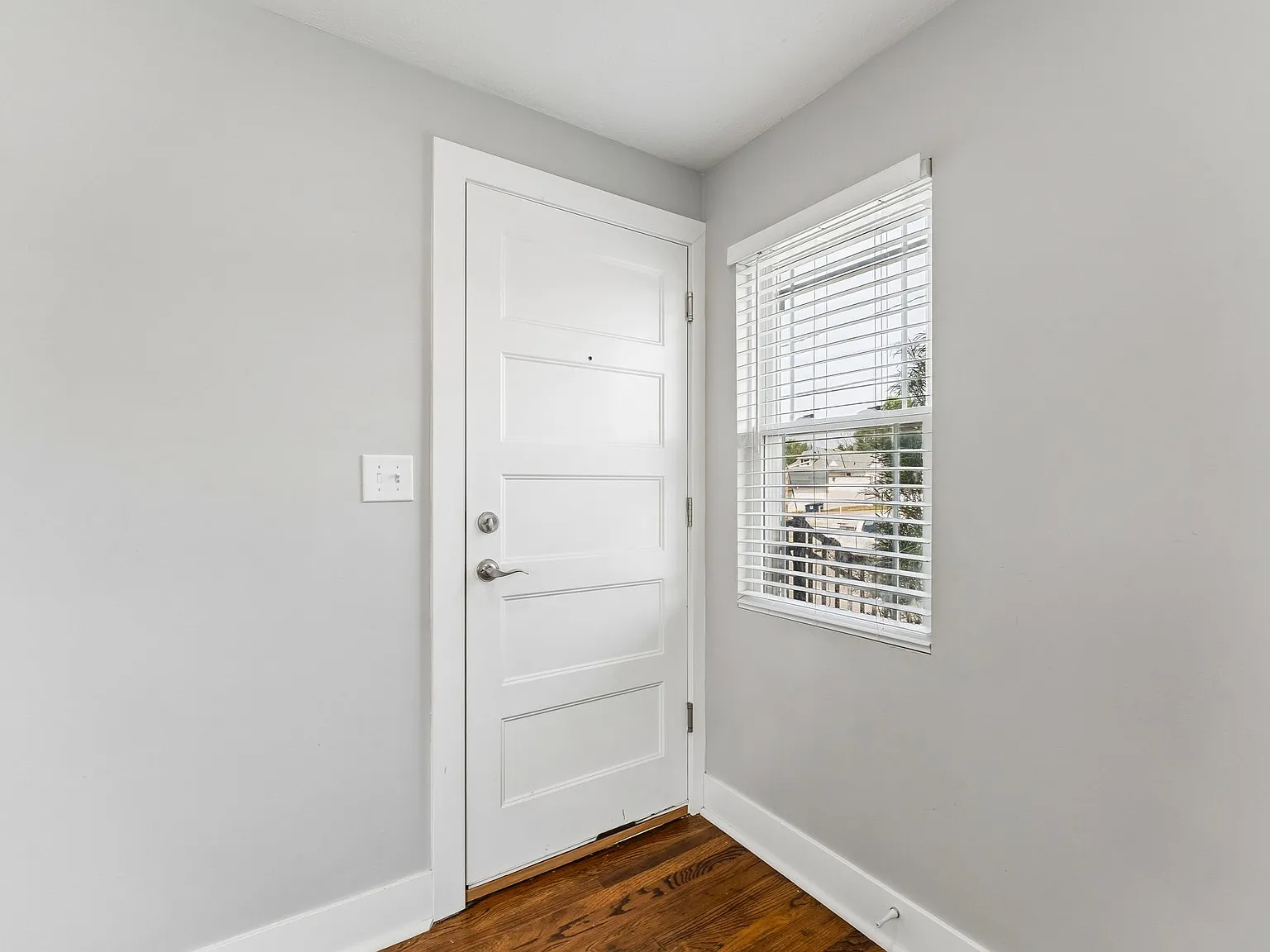1 bed, $1,095 — Photo 2