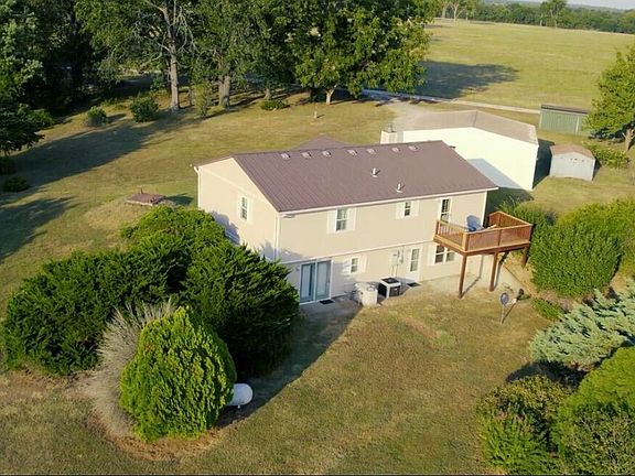 2nd image of 5220 Longview Circle