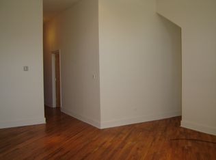 2327 N California Ave #3, Chicago, IL 60647