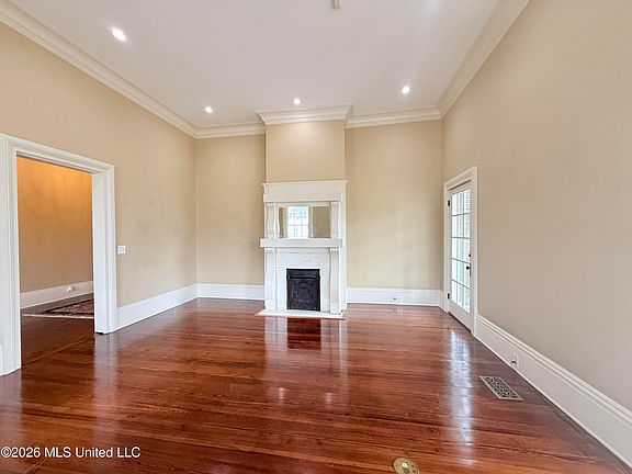 4th image of 506 S Church St