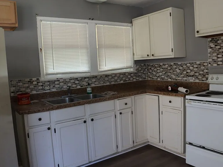 203 Brooks Ave — Photo 12