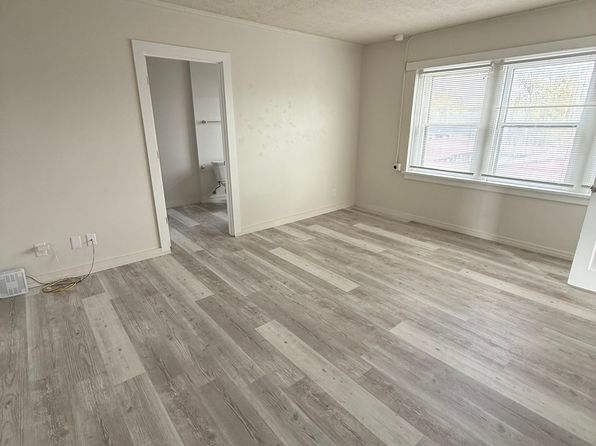 1202 F St #D2