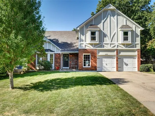 8343 Alden St, Lenexa, KS 66215