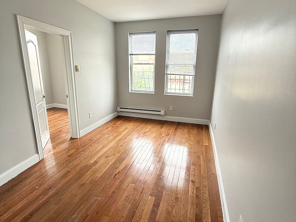 1st image of 6120 Monroe Pl APT 17