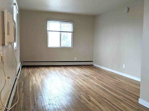 5th image of 2266 Duluth St N #301