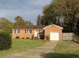 1113 Dane St, Chesapeake, VA 23323