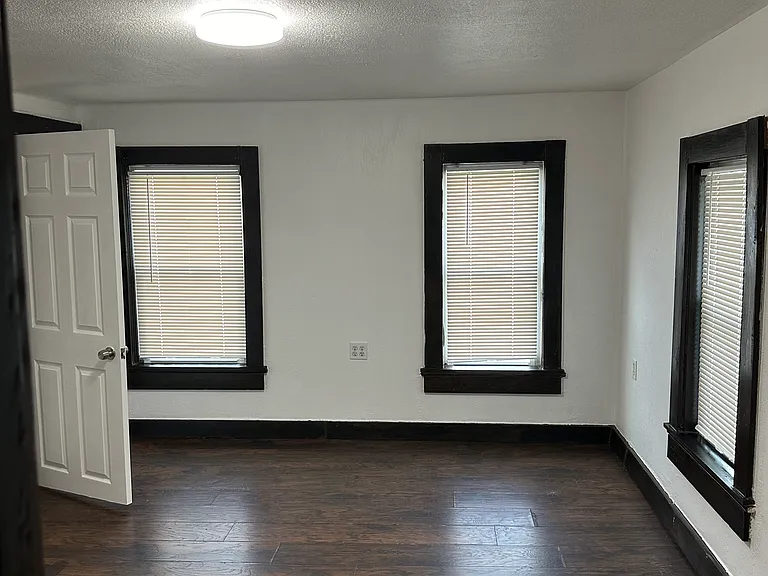 102 Main St #2 — Photo 5