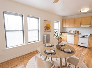 Woodlawn Terrace, Chicago, IL 60615