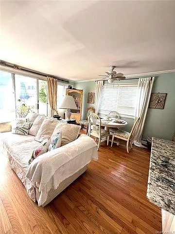 2 bed, 2.0 bath, $10,000 — Photo 3