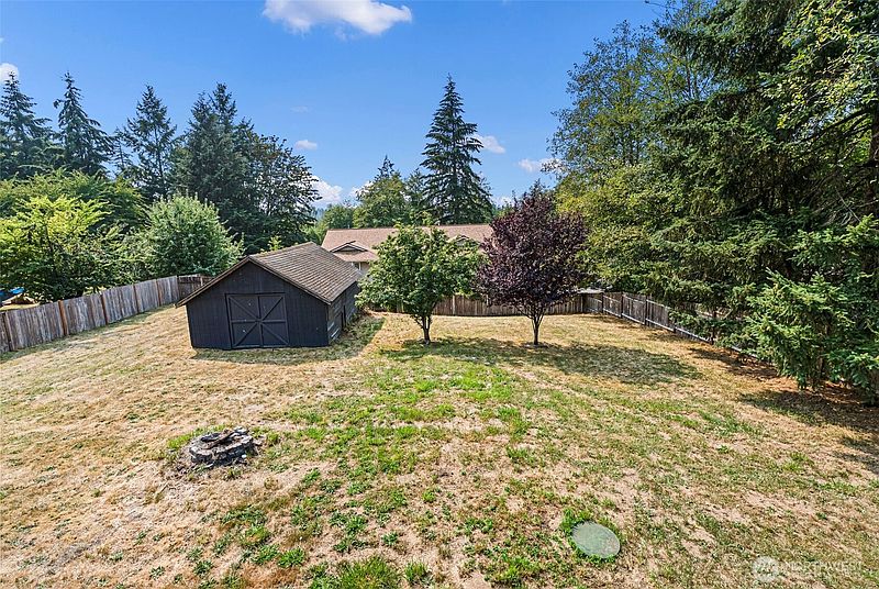 2nd image of 3980 Redemption Avenue SE