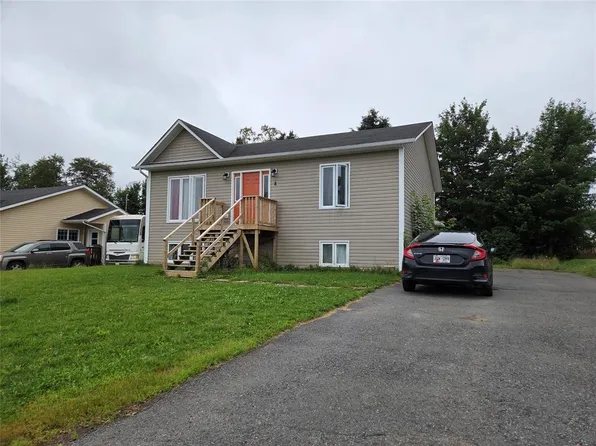 8 Butler Street, Bishop's Falls, NL A0H1C0