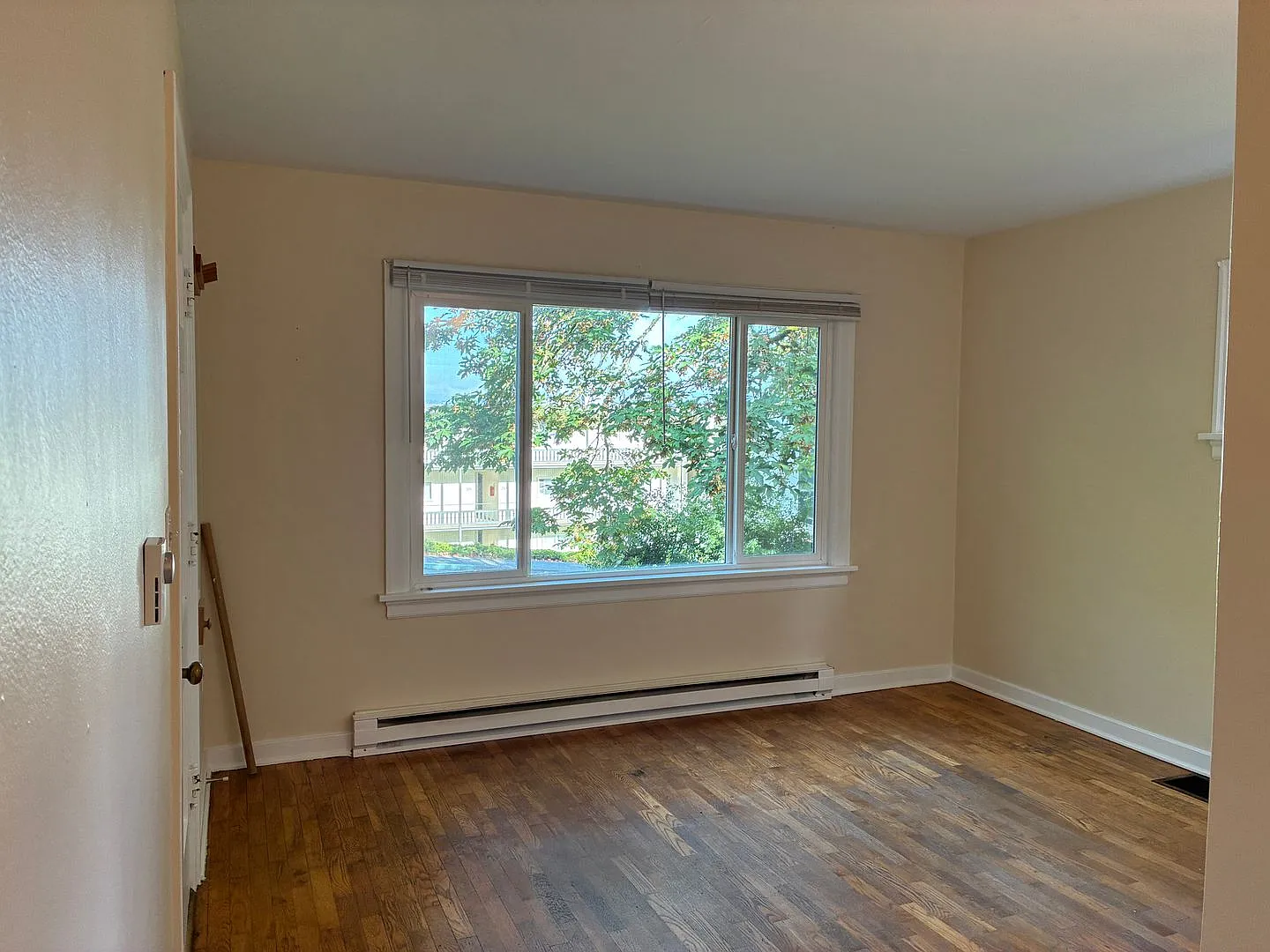 814 High Street — Photo 3