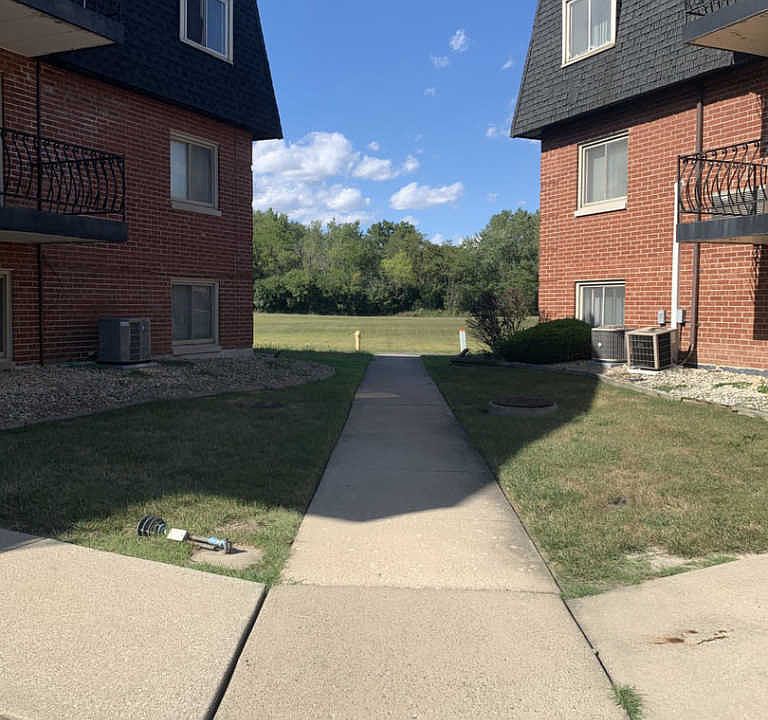 2nd image of 3008 171st St APT Dt