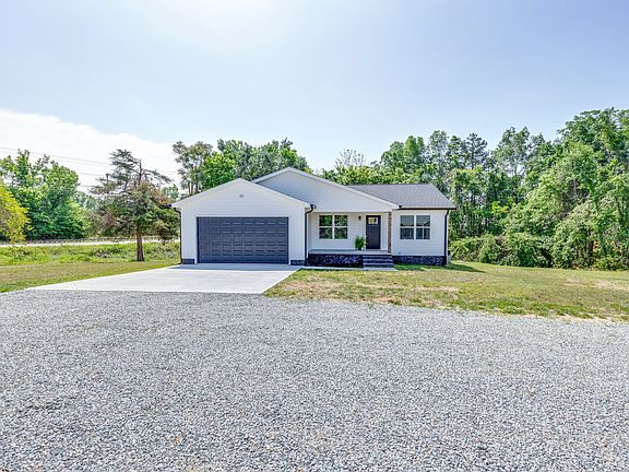 3rd image of 103 Irene Ln
