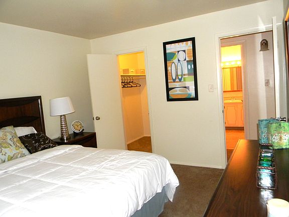 5th image of 7104 Broadway #3311J