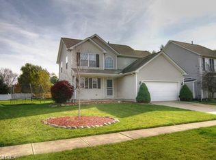 144 Puffin Pointe Dr, Medina, OH
