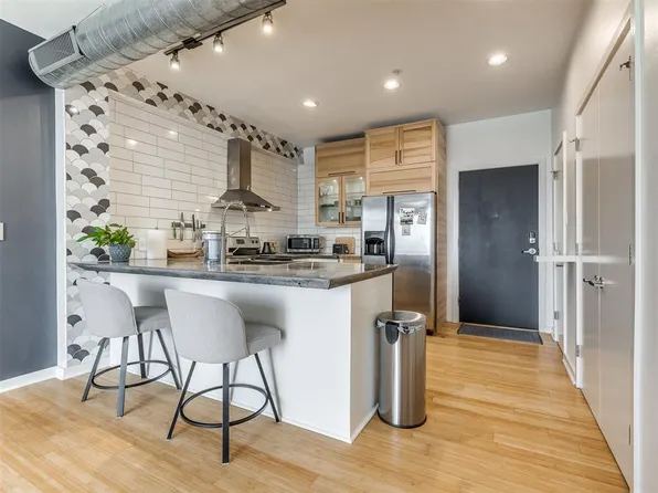 1 NE 2nd St APT 307, Oklahoma City, OK 73104