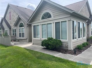 9847 Connor Lake Cir #7-A, Perrysburg, OH