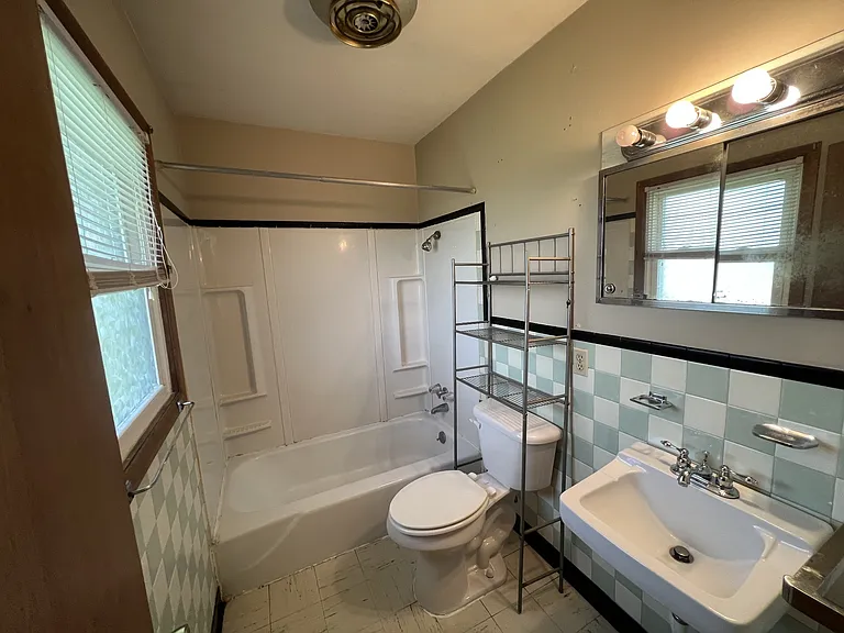 207 N Mulberry St — Photo 15