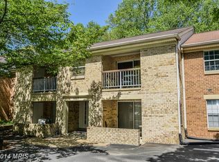 5827 Cove Landing Rd APT 302, Burke, VA 22015