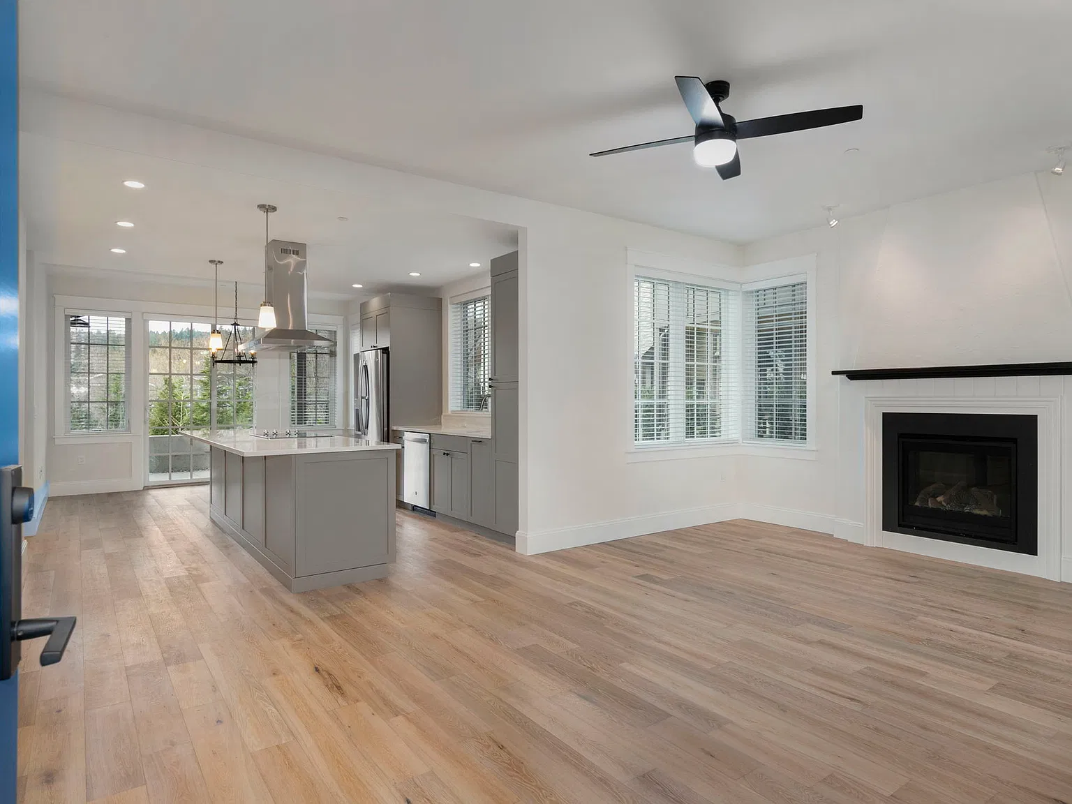 4617 Chardonnay Ln — Photo 2