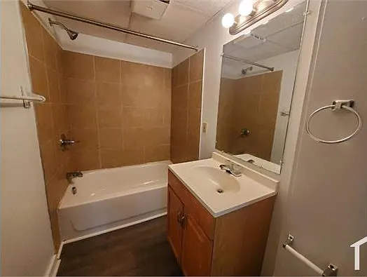 428 N Washington St — Photo 8