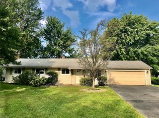 5968 Reynolds Rd, Mentor On The Lake, OH 44060