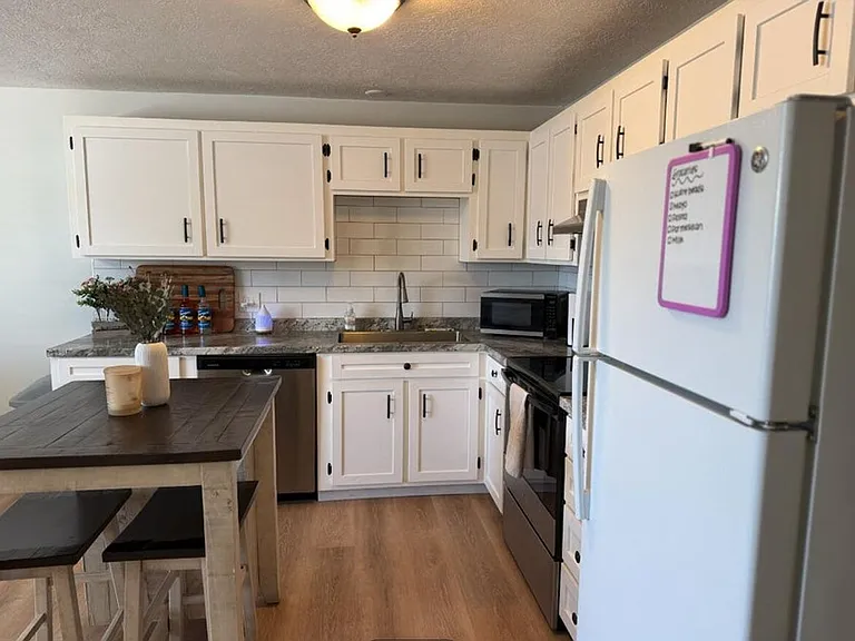 206 N Quail Ridge Dr #6 — Photo 4