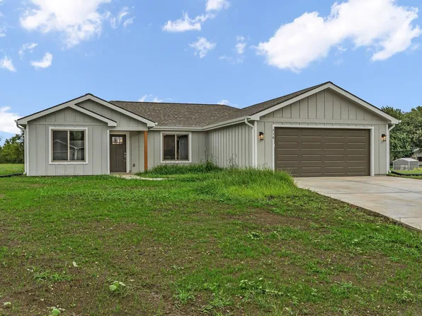 716 Teresa Ct, Carbondale, KS 66604
