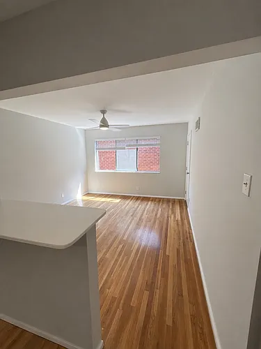 6599 Scanlan Ave #2E Photo 1