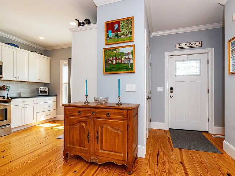 19 Eustis Ave — Photo 3