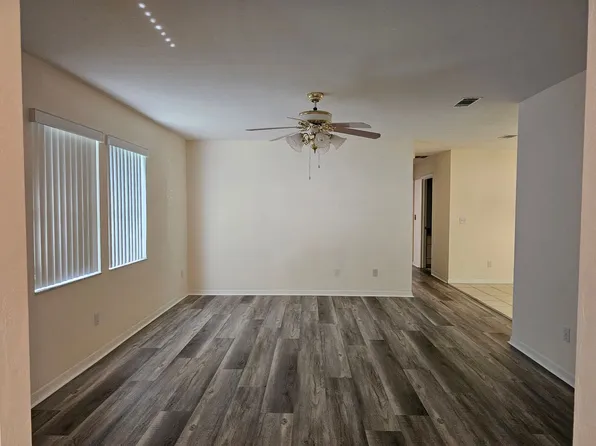 8810 NW 37th Cir, Gainesville, FL 32653