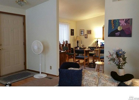 4th image of 2500 S 370th St Unit 25