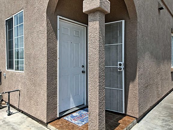 3rd image of 1657 Citrus St