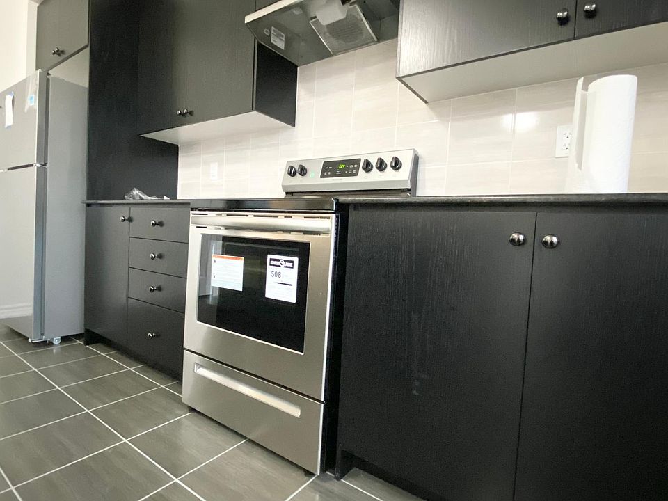 24 Hallmark Way, Whitby, ON L1P 0K2 Zillow