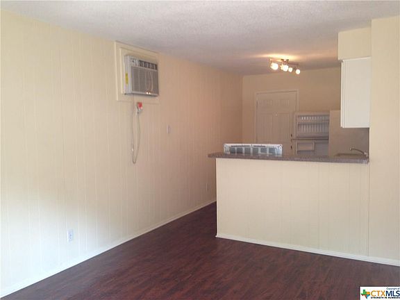 2nd image of 1241 N Lbj Dr #B