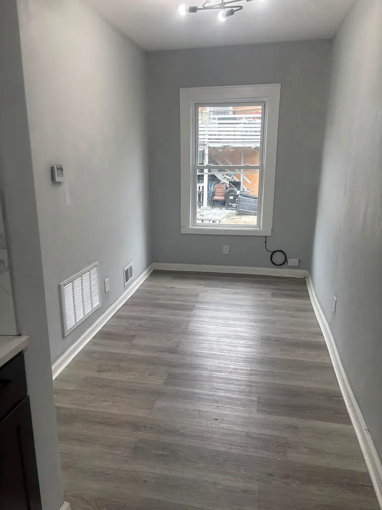 2 bed, 950 sqft, $1,800 — Photo 3