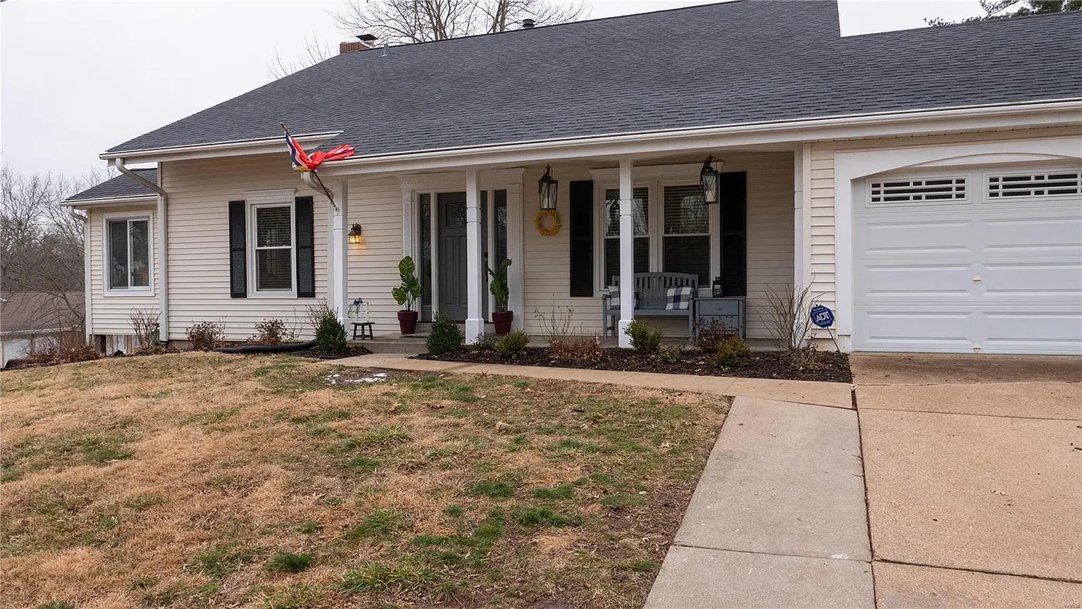 1511 Ploma Dr photo 1