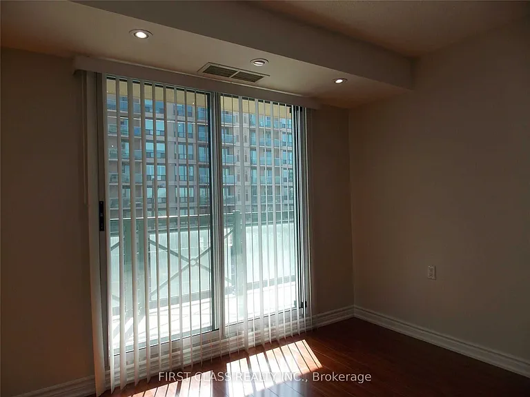 920 Sheppard Ave W #308 — Photo 7