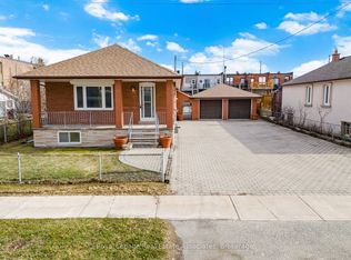 5 Rosewood Ave, Toronto, ON M8Z 1X3