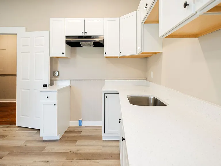 732 Williams St — Photo 24