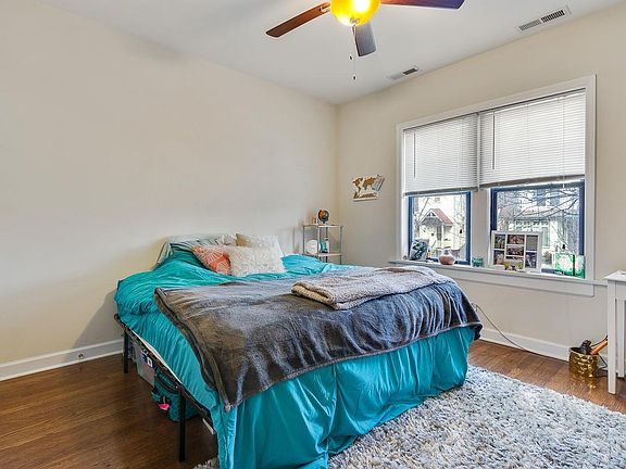 4th image of 1829 W Leland Ave #3F