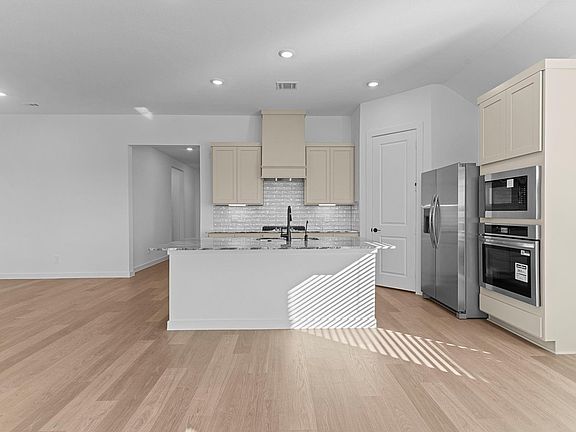 7th image of this home